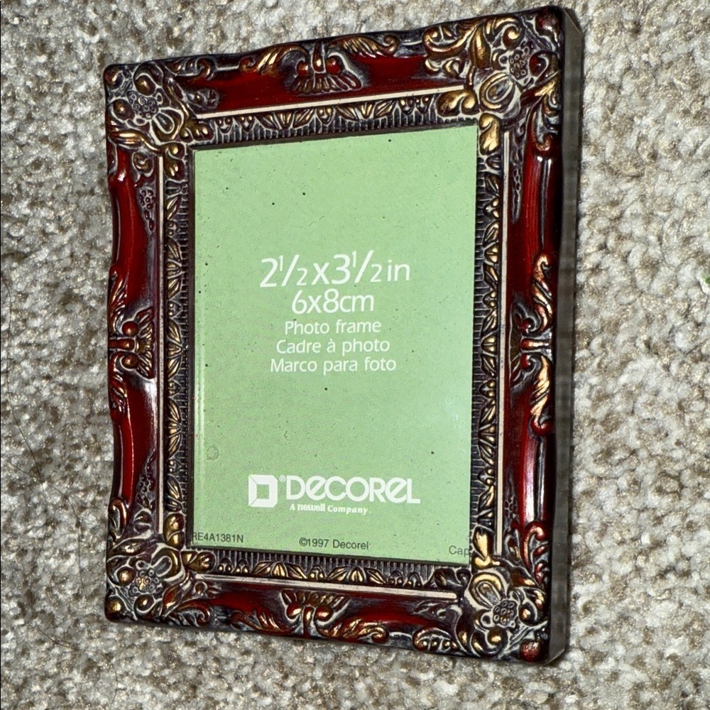 Decorel Vintage 1997 Wooden Ornate Red and Gold Photo Frame